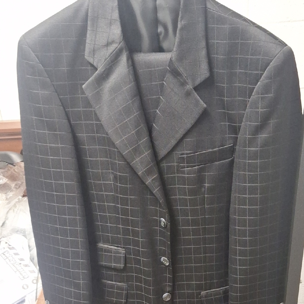 Elegant Black Grid Pattern Suit